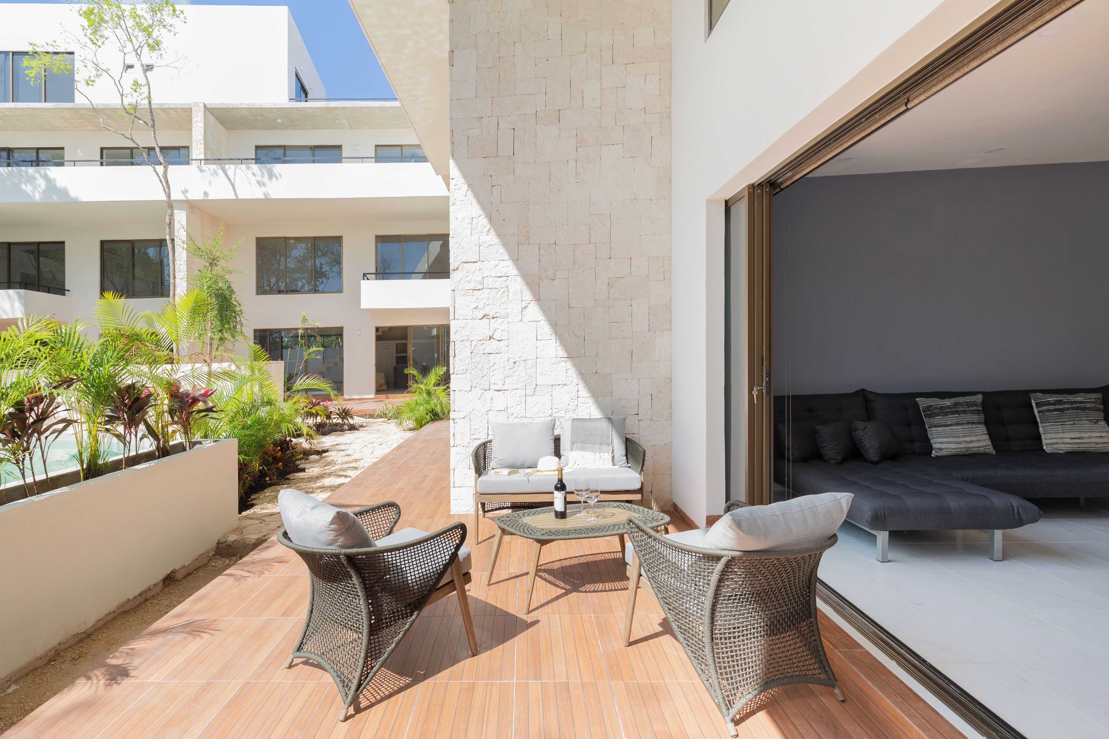 Apartamento de lujo, 2 habitaciones, vistas a la piscina | Terraza o patio
