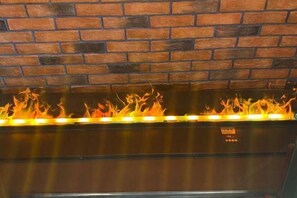 Fireplace - James Joyce Coffetel Hotel (Beijing Xizhimen Xinjiekou Subway) (Beijing)