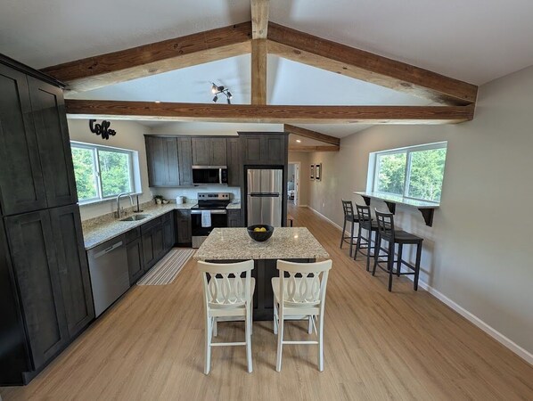 Mikroaaltouuni, uuni, liesi