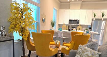 Cozy and Comfy 2-bedroom apartment with WiFi, AC, just mins from Houston