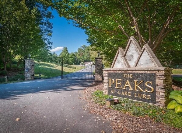 Property grounds - Mountain Retreat w/ Hot Tub & Scenic Views (Lake Lure)