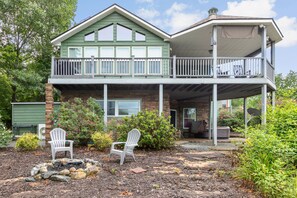 Property grounds - Mountain Retreat w/ Hot Tub & Scenic Views (Lake Lure)