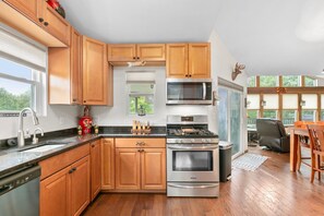 Fridge, microwave, oven, stovetop - Mountain Retreat w/ Hot Tub & Scenic Views (Lake Lure)