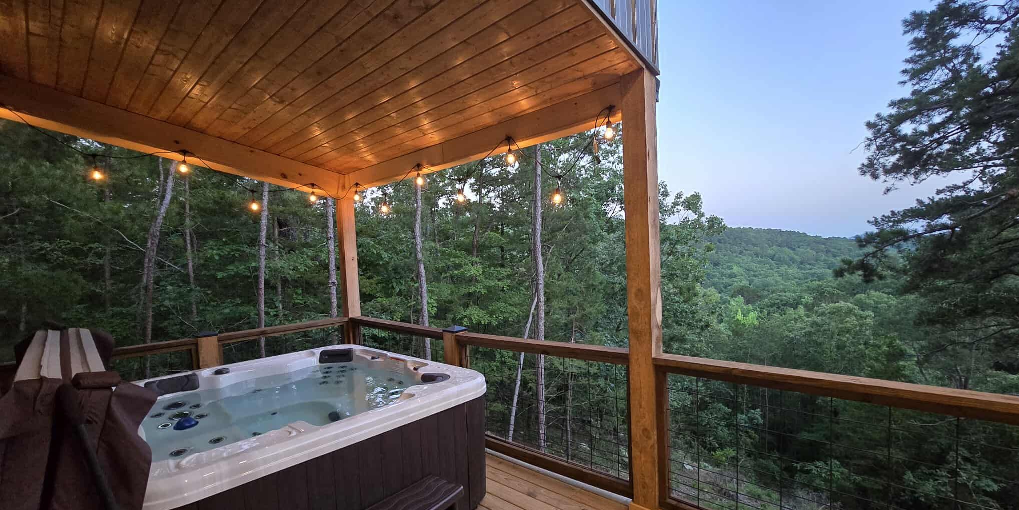 Bañera de hidromasaje al aire libre