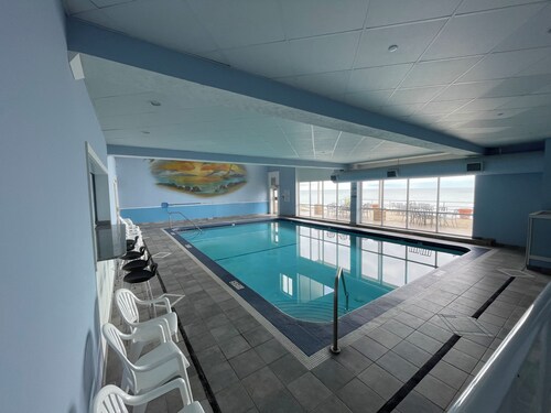NEW 2-BR/2BA Lakefront Condo-private beach/indoor pool-rent 3 get 4th free -ask!