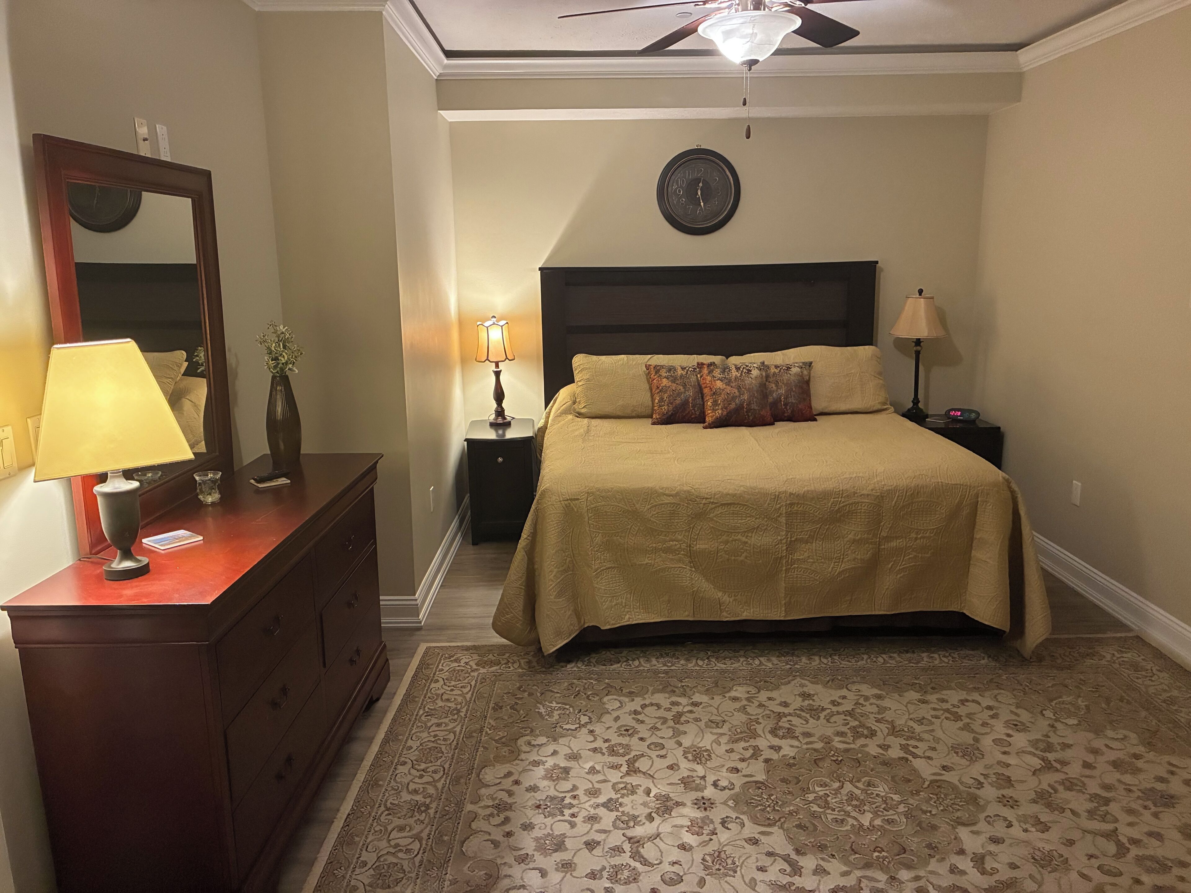 2 sovrum, strykjärn/strykbräda, wi-fi och sängkläder