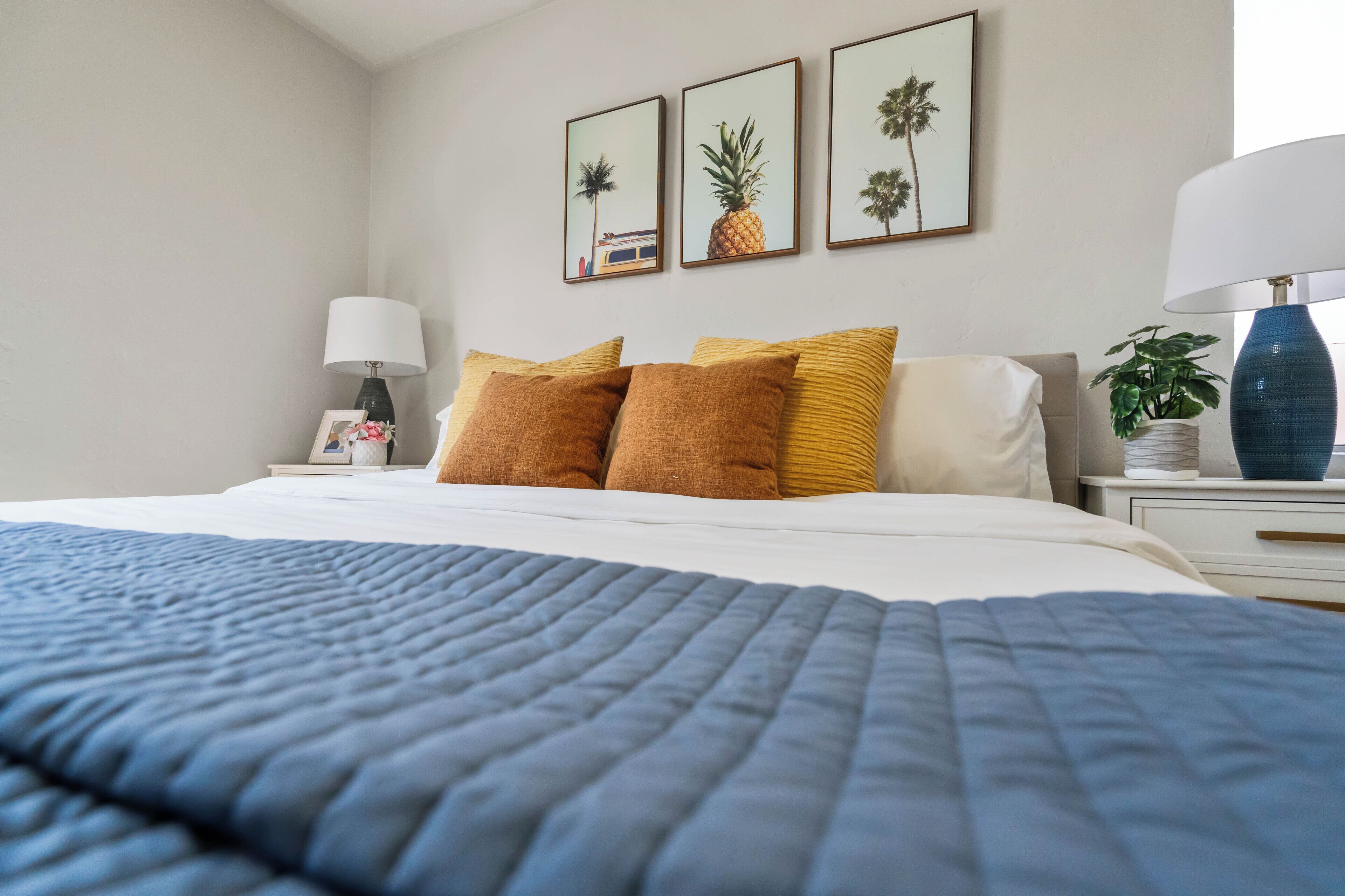 3 chambres, fer et planche à repasser, accès au Wi-Fi (inclus)