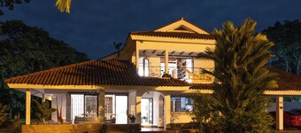 DORAL HOUSE VILLAVICENCIO