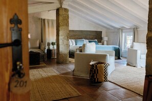 Suite, Garden View