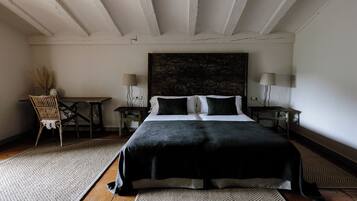 Coffres-forts dans les chambres, Wi-Fi gratuit