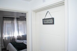 2 Schlafzimmer, Bügeleisen/Bügelbrett, WLAN, Bettwäsche