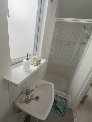 Towels, soap, toilet paper