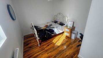 4 bedrooms, WiFi, bed sheets