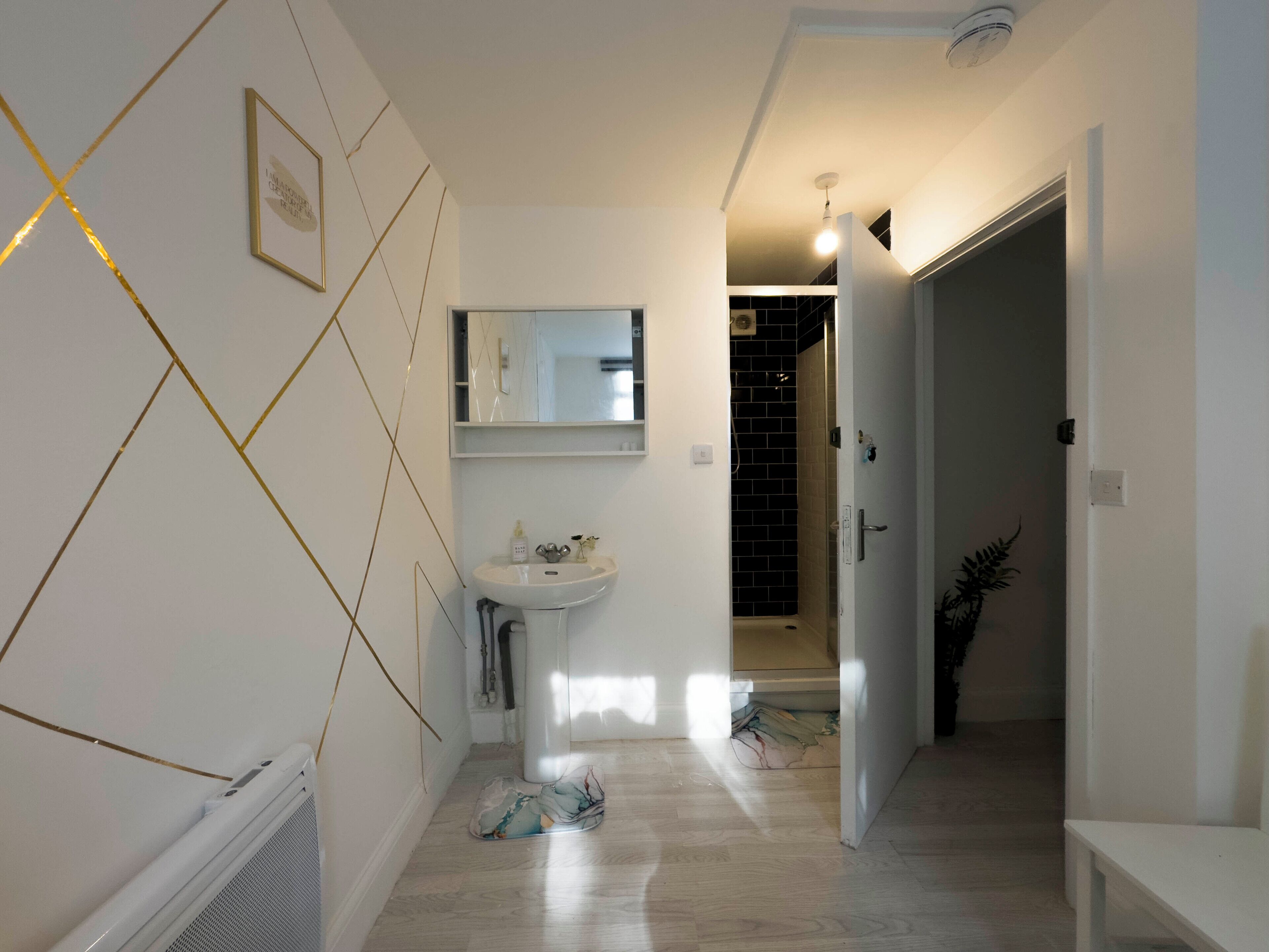 Håndklær, såpe og toalettpapir