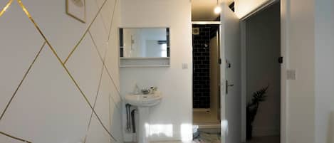 Håndklæder, Sæbe, Toiletpapir