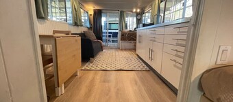 The Albatross-Houseboat DT Knox