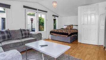 Loft, 1 Bedroom, Garden View | 1 bedroom