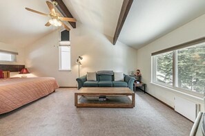 4 Schlafzimmer, Bügeleisen/Bügelbrett, kostenloses WLAN, Bettwäsche