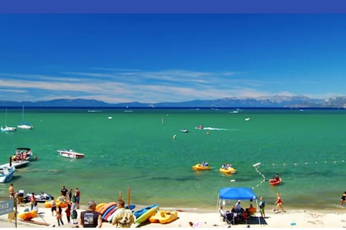 Tahoe Basecamp | 4BR by Skiing, Beaches & Food