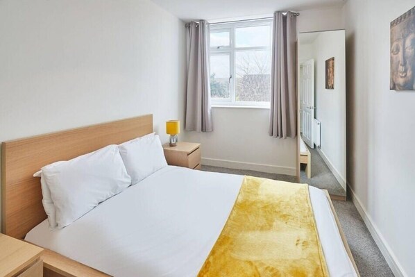 2 bedrooms, Internet