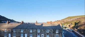 Skinningrove House one