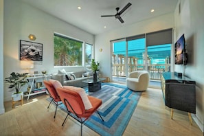 House (6 Bedrooms) | Interior - Sleeps 20 2 Modern Homes w/ Private Pool, Deck+patio 3-min Walk to the Beach (Port Aransas)