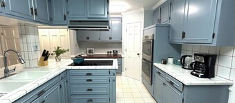 Classic 4-Bedroom Home Near The Bowl at Ballantyne