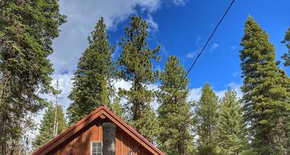 The Cozy Acorn Cascade Lake Retreat