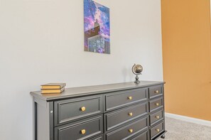Interior - MidTown Flats Suite C2 (Columbus)