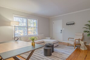 Interior - MidTown Flats Suite C1 (Columbus)