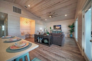 House (Multiple Bedrooms) | Interior