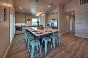 House (Multiple Bedrooms) | Interior