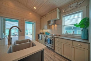 House (Multiple Bedrooms) | Interior