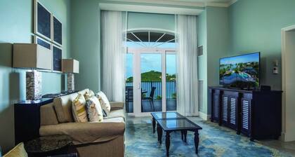 Superb 2-bedroom hotel suites with WiFi, fitness room in lovely St Thomas