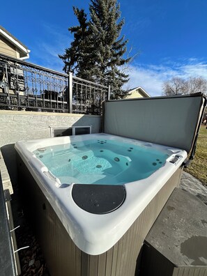 Bain à remous extérieur