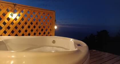 Sunset cabin with beautiful ocean view.