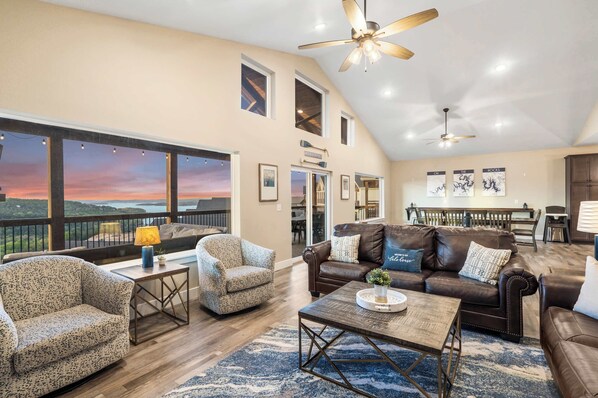 Condo, Multiple Beds, Hot Tub, Mountain View (On The Rocks) | Living area | 65-inch flat-screen TV with digital channels