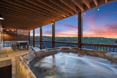 On The Rocks - Home for 16!