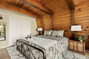 3 bedrooms, travel crib, free WiFi, bed sheets