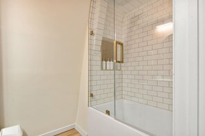 Hair dryer, towels - Swiss Bliss, Ideal Location w Hot Tub & BBQ (Big Bear Lake)