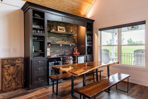 Dining - Private A-frame Cabin - Hot tub, Firepit & Views (Waddy)