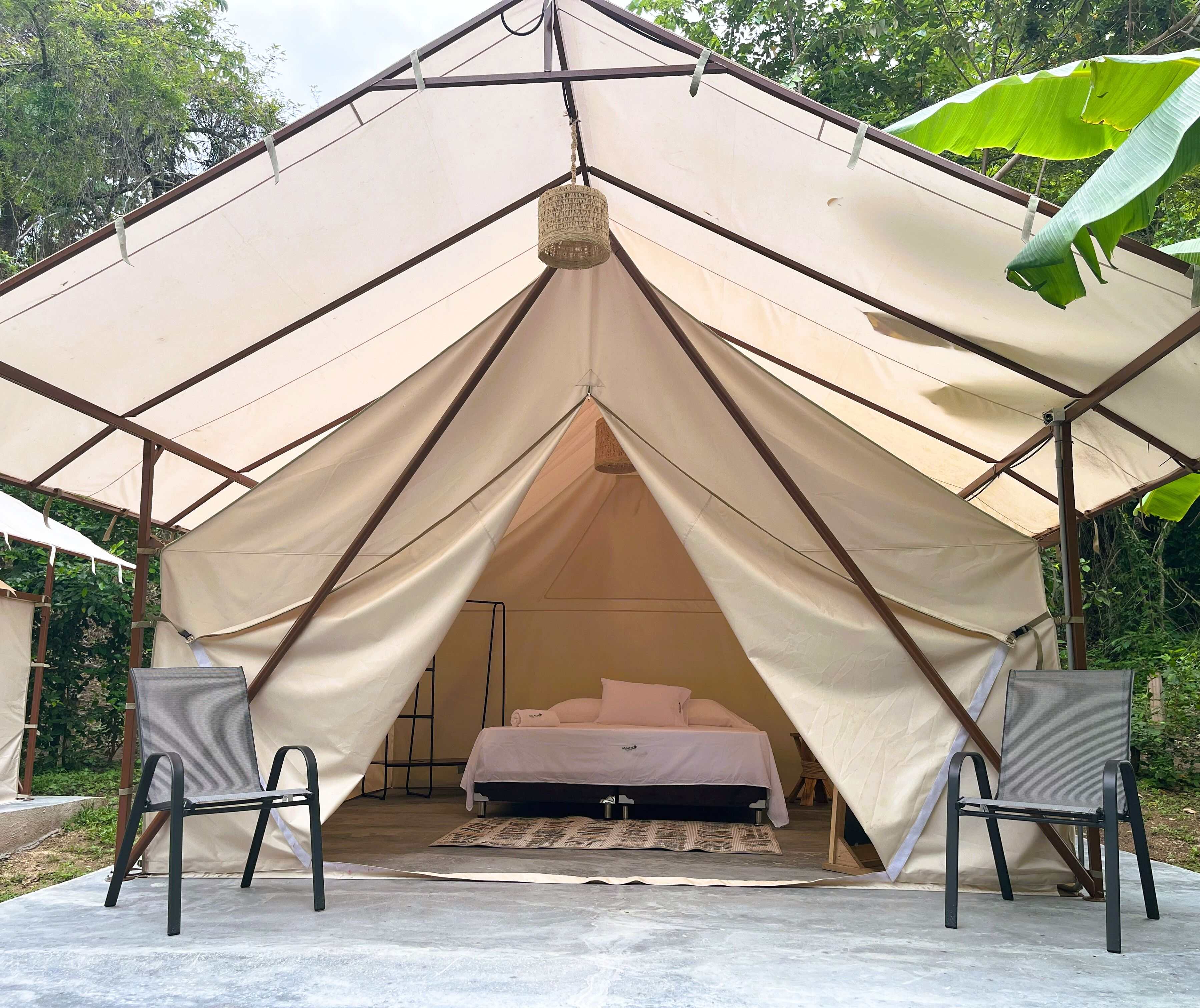 Deluxe-telttamajoitus | Ilmainen Wi-Fi