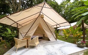 ดีลักซ์เต็นท์ | Wi-Fi ฟรี