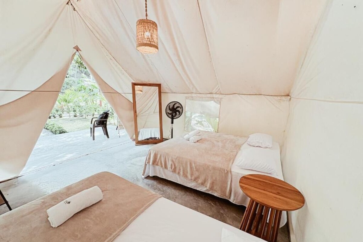 Family Tent | WiFi (free)
