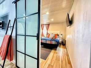 2 dormitoris, escriptori, planxa i posts de planxar i wifi gratuïta 