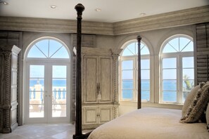 8 bedrooms, desk, iron/ironing board, travel cot