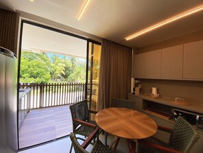 Basic Studio | Interior