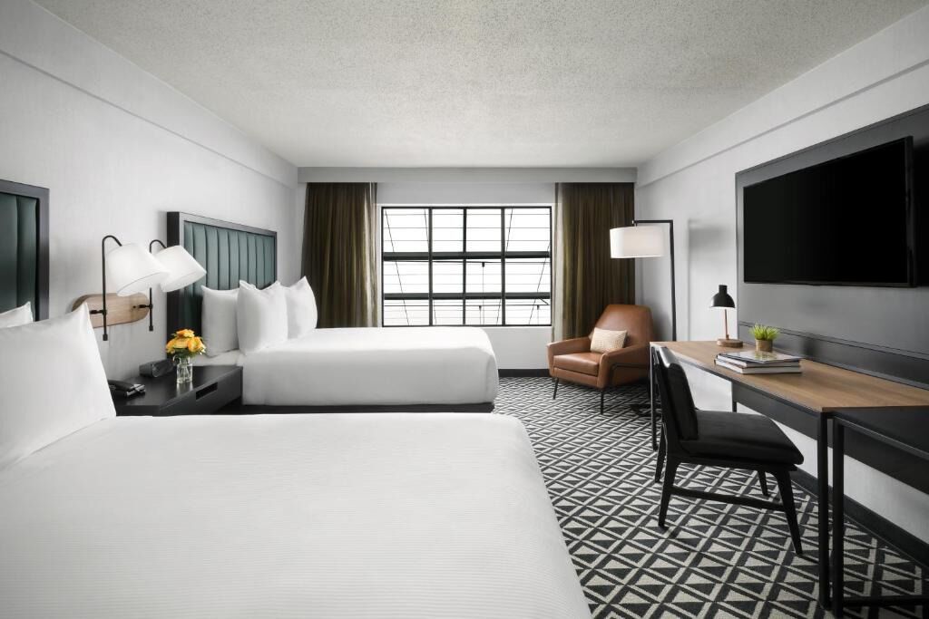 Two Double Beds Interior At Arcadian Hotel! Near Boston Marathon Route! - Brookline, MA
