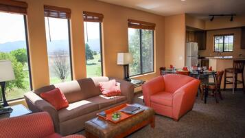 1 Bedroom Unit | Área de sala de estar