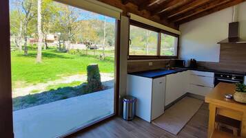 Réfrigérateur, micro-ondes, four, lave-vaisselle